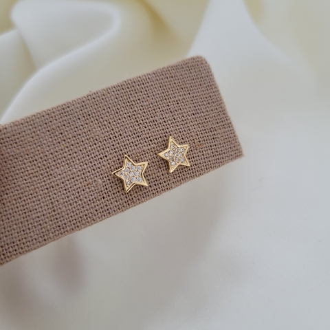 Brinco Estrela Cravejada Banhado a Ouro