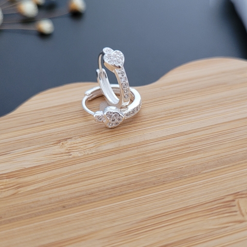 Argola Cravejada com Coração Prata 925 - comprar online