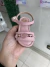 Sandália Molekinha rosa na internet