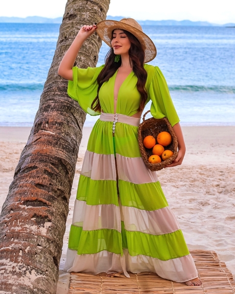 Saída de Praia Modelo Carmen Colorida