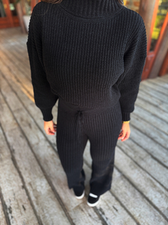 CONJUNTO MOUSSE ALL BLACK - comprar online