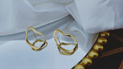 Brinco ondulado orgânico na internet