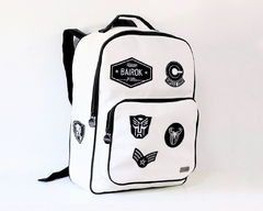 Mochila PIPO blanca con parches OUTLET
