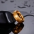 Anel Masculino Dourado Martelado - loja online