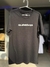 Camiseta quiksilver letreiro relevo preto
