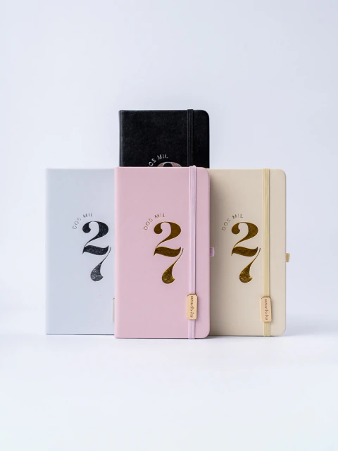Agenda 2027 Diaria cosida pocket CLASSIC - Mundo Fw!