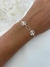 Pulseira flores vazadas