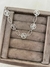 Pulseira flores vazadas - comprar online