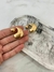 Brinco virgula dourado bijuteria - comprar online