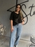 Calça jeans com aplicação de strass na internet