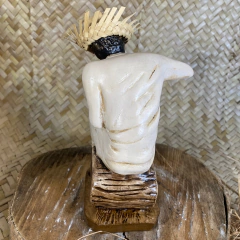 Imagem Preto Velho Com Chapéu de Palha 20 cm - O Santo Bateu