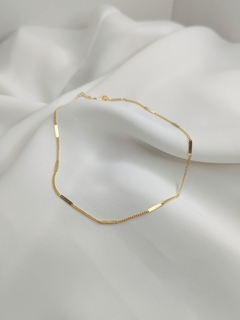 CHOCKER CLÁSSICO MINIMALISTA DOURADO