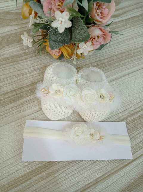 Sapatinho com faixa -Flor Branco