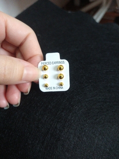 BRINCO DE BOLINHA DOURADO (3 tamanhos) - comprar online