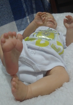 REBORN AVA MENINO na internet