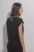 REMERA NIARA - CAVIAR - comprar online