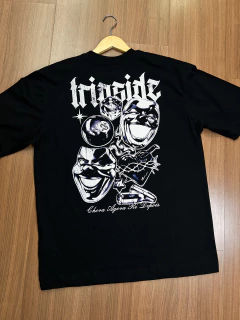 CAMISETA UNDERWORLD MASKS PRETA TRIP SIDE - comprar online