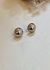 BRINCO BOTAO ABAULADO LISO BANHO DIAMANTE - comprar online