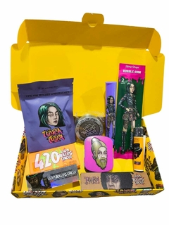 LION FREAK BOX (AMARILLA) -CAJA DE REGALO NO INCLUYE BANDEJA NI CENICERO- 212-BOX TINY