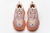 Balenciaga Triple S na internet