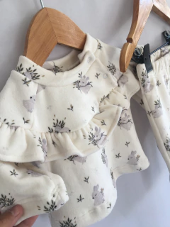 CONJUNTO PLUSH