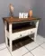 O Aparador Estrela - 1M é um móvel sofisticado e funcional, ideal para quem deseja combinar praticidade e elegância na decoração da sala.