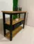O Aparador Estrela - 1M é um móvel sofisticado e funcional, ideal para quem deseja combinar praticidade e elegância na decoração da sala.