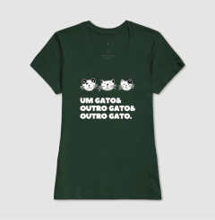 Um gato& outro gato& outro gato. - Camiseta