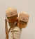 funda para airpods con peluche de capibara - comprar en línea