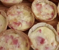 CANASTITAS DE JAMÓN Y QUESO X 24 UNIDADES