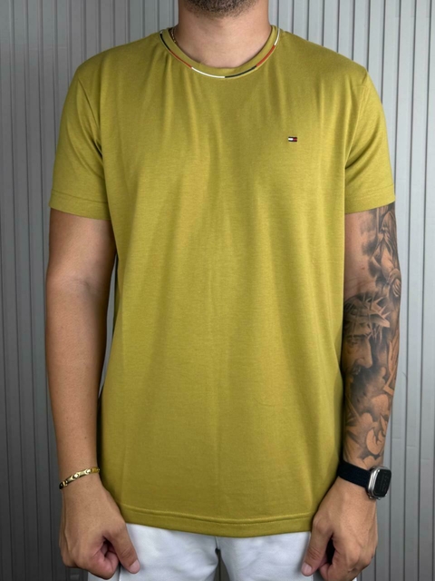 Camiseta Tommy - Básica - comprar online