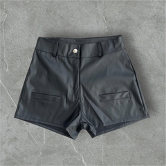 Short cuerina Bolsillo