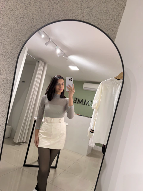 Short Saia Branco com Cinto