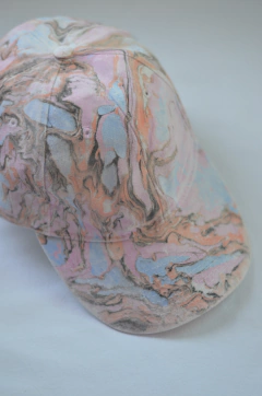 ACAPULCO CAP PINK MARBLING on internet