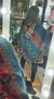 Poncho azul estampado na internet