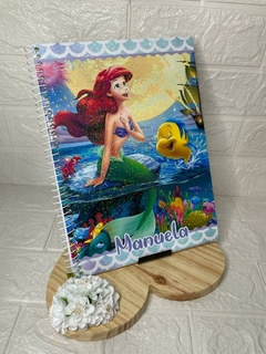 Caderno 10 matérias brilho holográfico