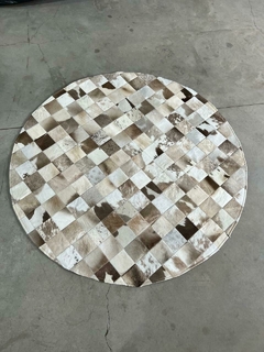 Tapete de couro, redondo, champanhe malhado. - comprar online