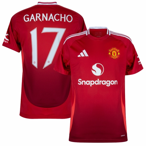 Camisa vermelha do Manchester United 23/24, com o nome "Garnacho" e número 17 nas costas. camisa manchester united personalizada com nome número do jogador garnacho.