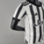 Kit Infantil Juventus I 22/23 - Versão Infantil Adidas Masculina - Branco+Preto na internet