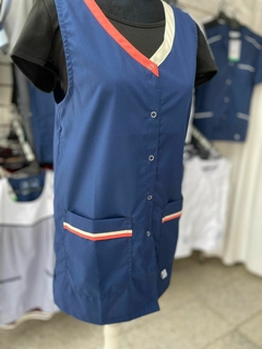 Poncho Crisantemo azul marino - comprar online