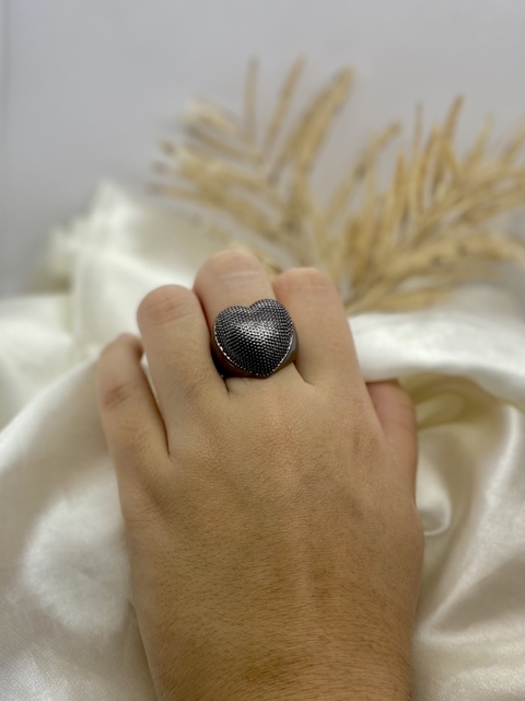 Anel Rodio Coração Texturizado