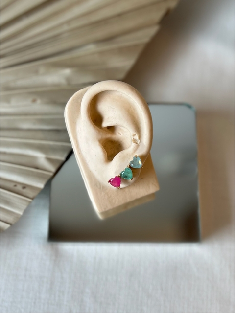 Brinco Ear Cuff Trio Corações Coloridos - comprar online