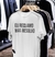 Camisa branca "Eu reclamo mas resolvo"