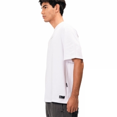 Camiseta Oakley Big Skull na internet