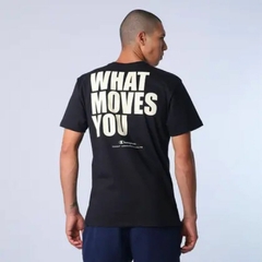 Camiseta Champion MC What Moves You na internet