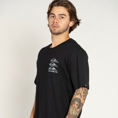 Camiseta Quiksilver m/c vertical logos - comprar online