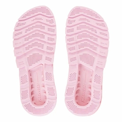 Chinelo Kenner Rakka Candy na internet