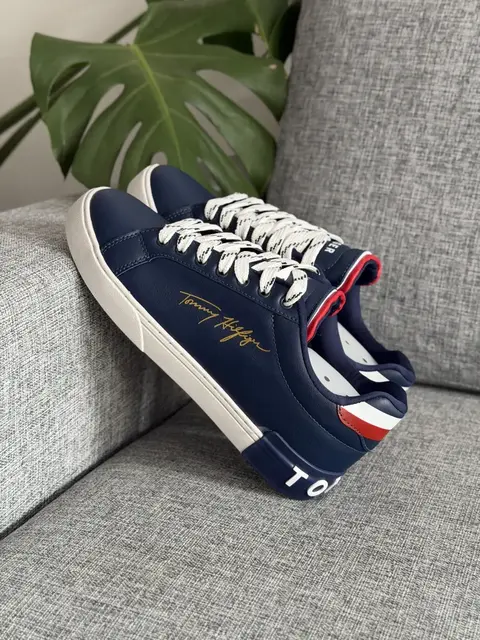 Tommy Hilfiger