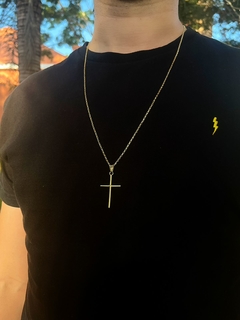 Corrente Cartier Média com Pingente Cruz - Banhado a Ouro 18k
