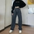 calça jeans jennie blackpink com ajuste na cintura - comprar online